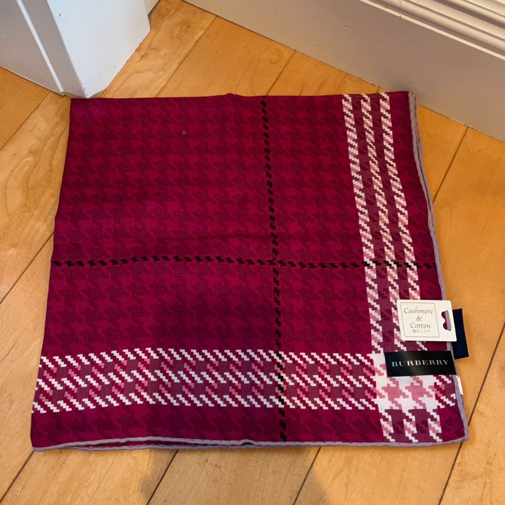 Burberry pink scarf